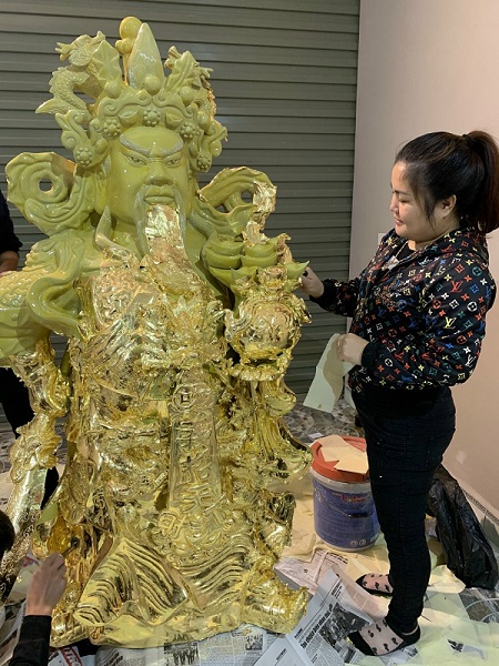 Những nữ nghệ nhân “giữ lửa” làng nghề - ảnh 1