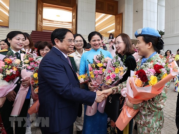 Xây dựng người phụ nữ Việt Nam đáp ứng yêu cầu phát triển và hội nhập quốc tế - ảnh 1