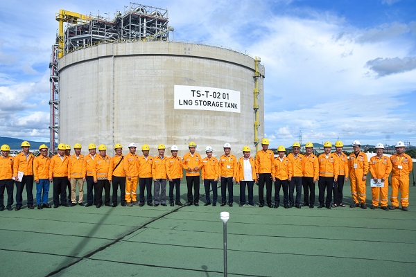 Chuyến tàu nhập khẩu LNG đầu tiên đã cập bến Thị Vải sáng ngày 10/7/2023 - ảnh 1