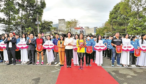 Hấp dẫn không khí thi đấu ngày đầu năm - ảnh 6