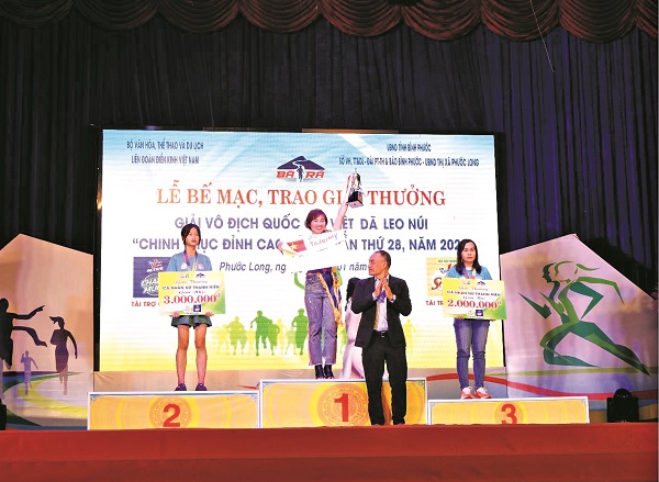 Hấp dẫn không khí thi đấu ngày đầu năm - ảnh 1