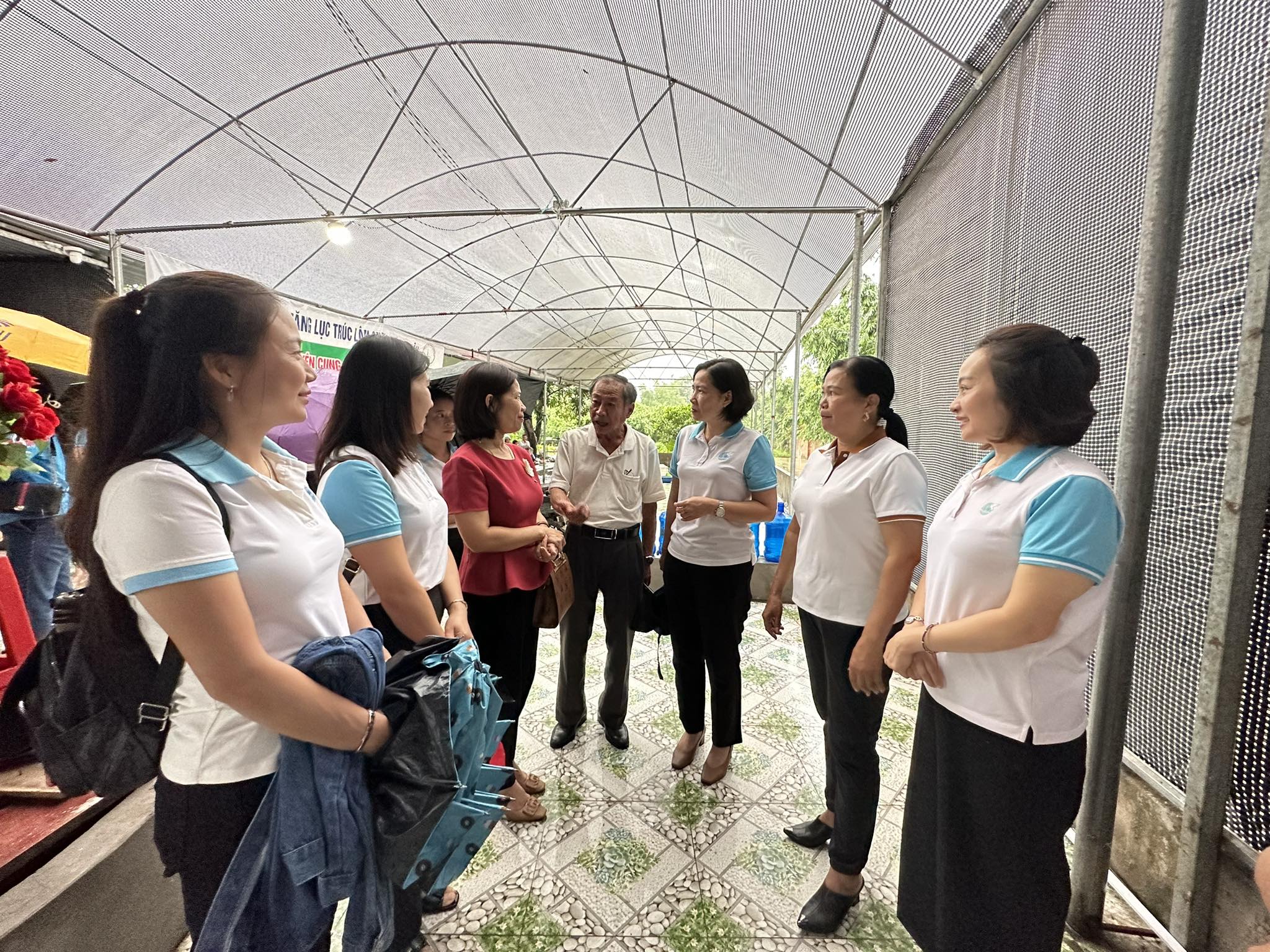 Nhiều mô hình phụ nữ làm kinh tế giỏi, giảm nghèo bền vững - ảnh 3