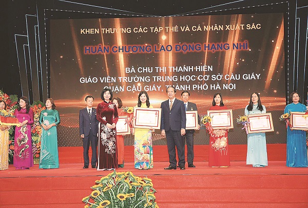 Dạy Văn là dạy làm người - ảnh 1