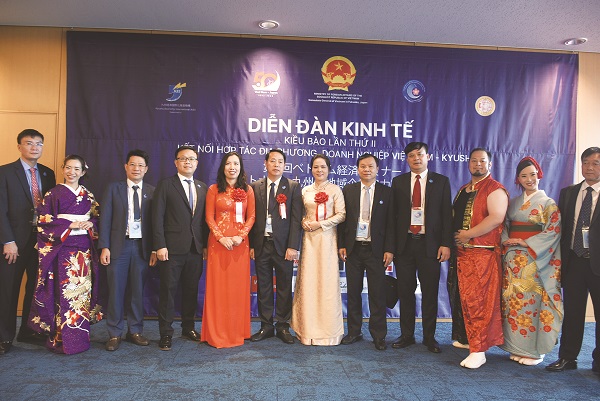 Đảng, Nhà nước luôn quan tâm chăm lo cộng đồng người Việt Nam ở nước ngoài - ảnh 3