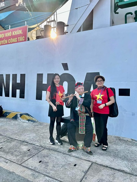 Đàn chim Lạc trở về - ảnh 2