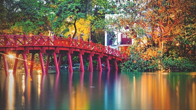 Xây dựng người Hà Nội văn minh, thanh lịch từ ứng xử nơi công cộng - ảnh 3