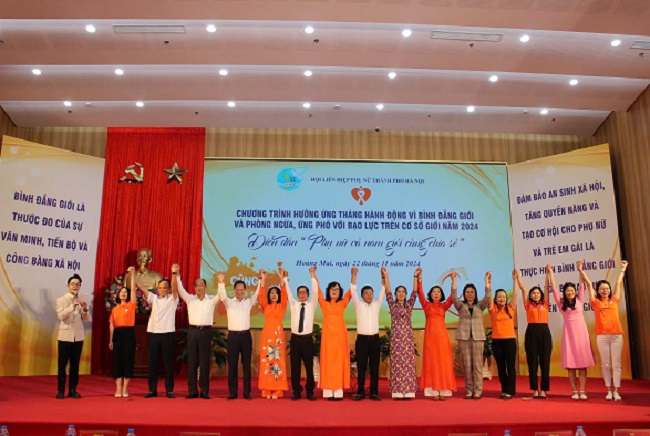 Nam giới cùng chia sẻ, đồng hành với bạn đời - ảnh 1