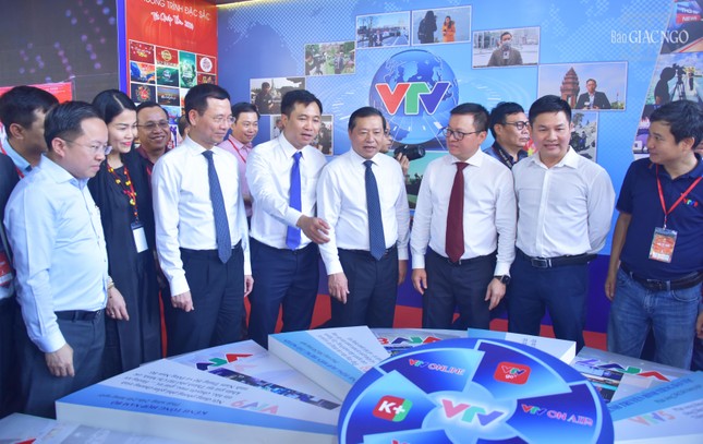 Báo chí - “Lá chắn thép” bảo vệ nền tảng tư tưởng của Đảng - ảnh 1