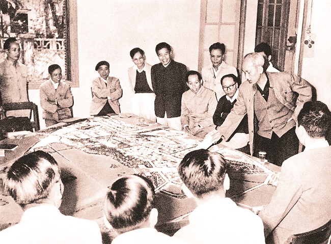 Ngọn đuốc soi đường, kim chỉ Nam để xây dựng, phát triển Thủ đô - ảnh 2