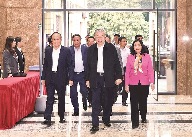 Tiên phong, đột phá trong kỷ nguyên mới. phát triển Thủ đô Hà Nội văn minh, hiện đại, hạnh phúc - ảnh 2