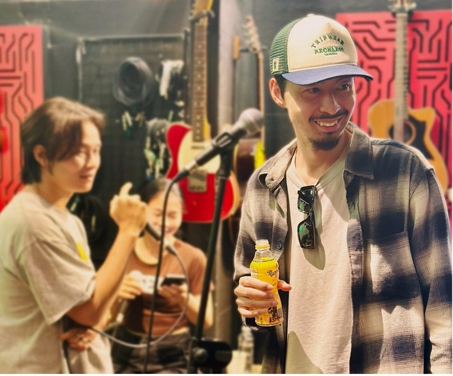 Rapper Đen và Number 1: Cú bắt tay cực cháy, truyền lửa “đam mê” cho người trẻ Việt  - ảnh 1