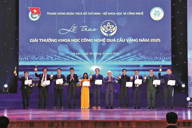 Quả cầu Vàng 2025 tôn vinh những người trẻ bền đam mê với khoa học - ảnh 3
