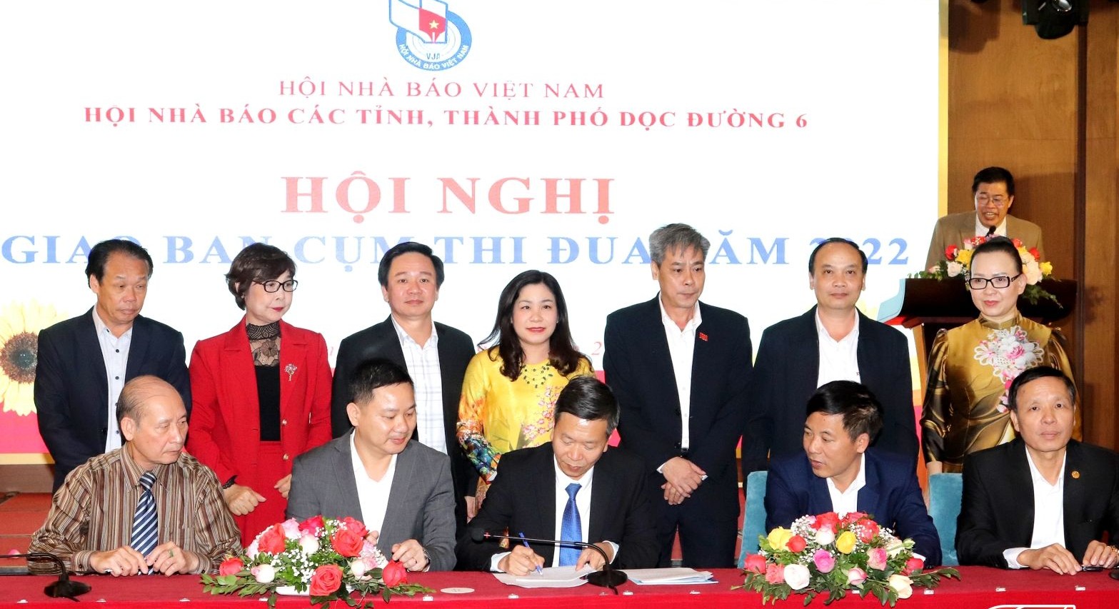 Báo Phụ nữ Thủ đô đạt giải Nhì Giải báo chí “Du lịch qua miền Tây Bắc” - ảnh 2