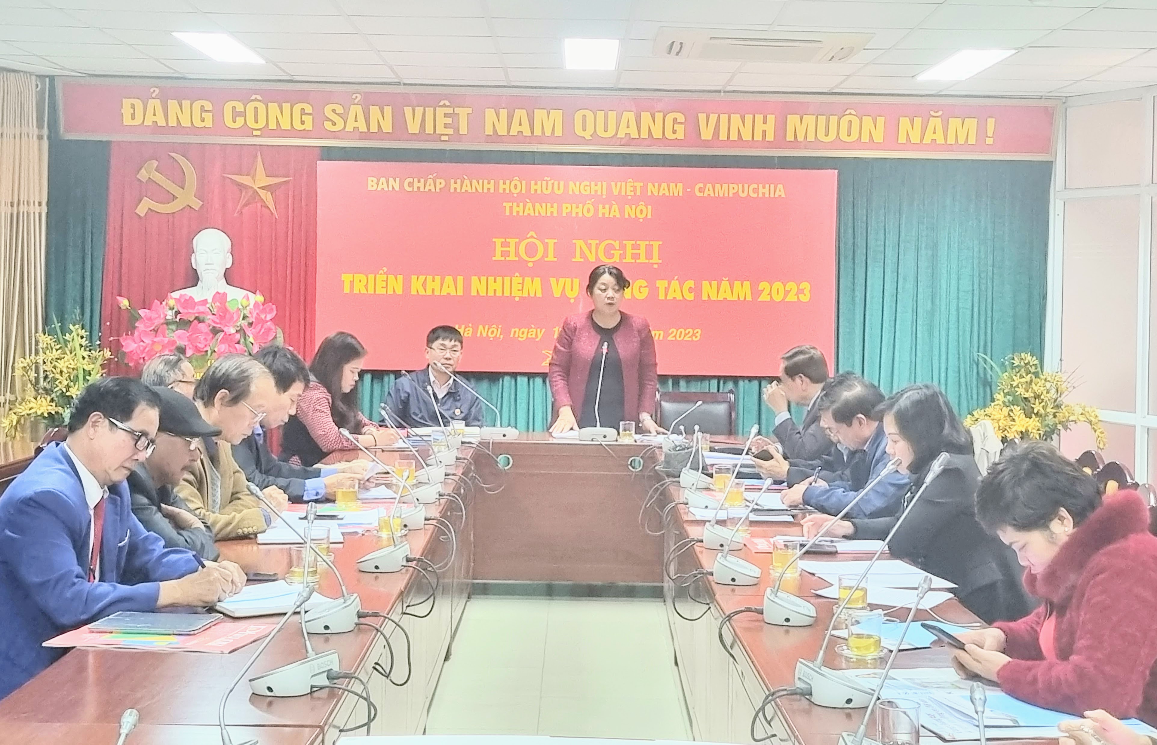 Hội Hữu nghị Việt Nam - Campuchia thành phố Hà Nội :Triển khai phương hướng nhiệm vụ năm 2023 - ảnh 1