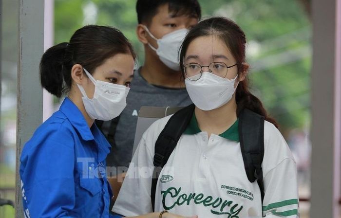 Nhiều trường đại học bắt đầu nhận hồ sơ xét tuyển đại học chính quy ngay sau Tết Nguyên đán - ảnh 1