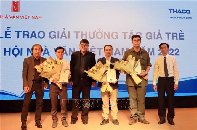 Hai tác giả của Thành phố Hồ Chí Minh đoạt giải thưởng Tác giả trẻ năm 2022 - ảnh 1