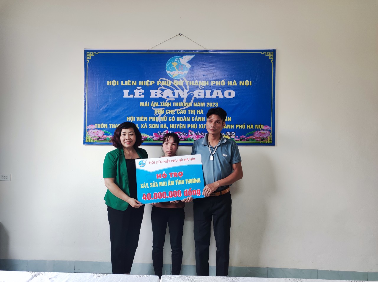 Hội LHPN Hà Nội: Bàn giao “Mái ấm tình thương” cho hội viên phụ nữ có hoàn cảnh khó khăn - ảnh 4