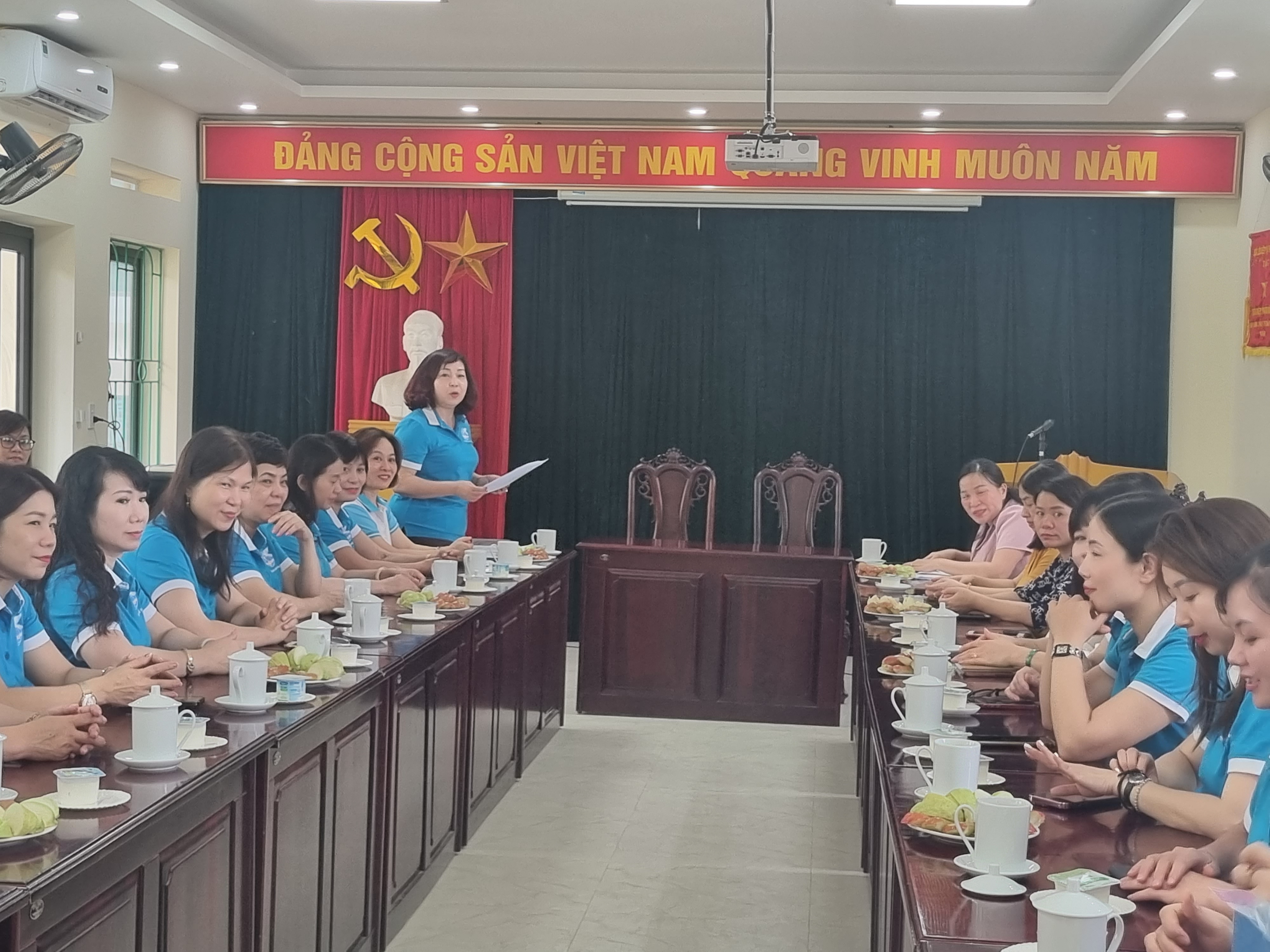 Hội LHPN Hà Nội: Trao đổi kinh nghiệm xây dựng nông thôn mới và mô hình kinh tế tập thể tại Hà Giang - ảnh 3