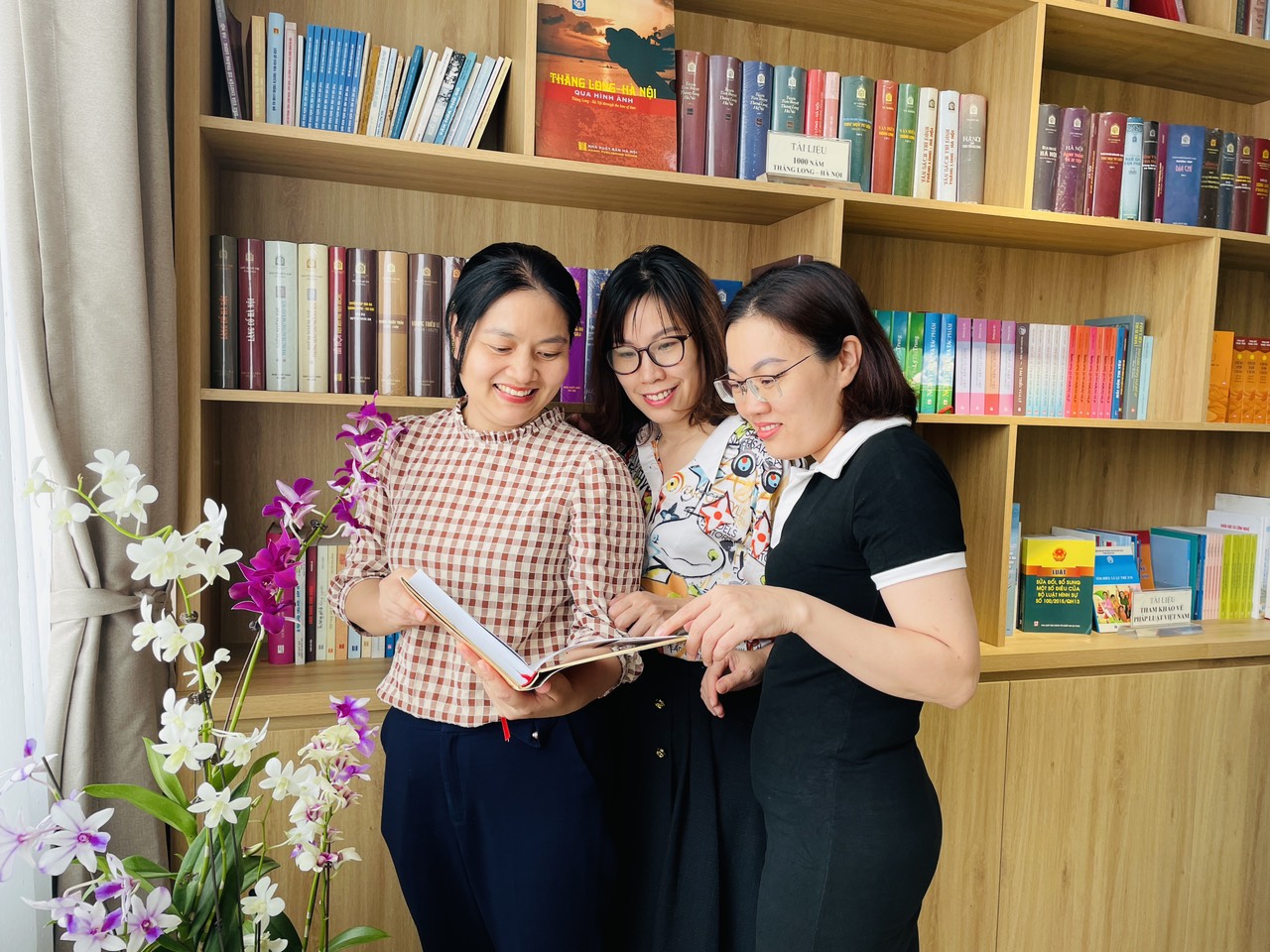 Hội LHPN thành phố Hà Nội khai trương phòng đọc sách - ảnh 9
