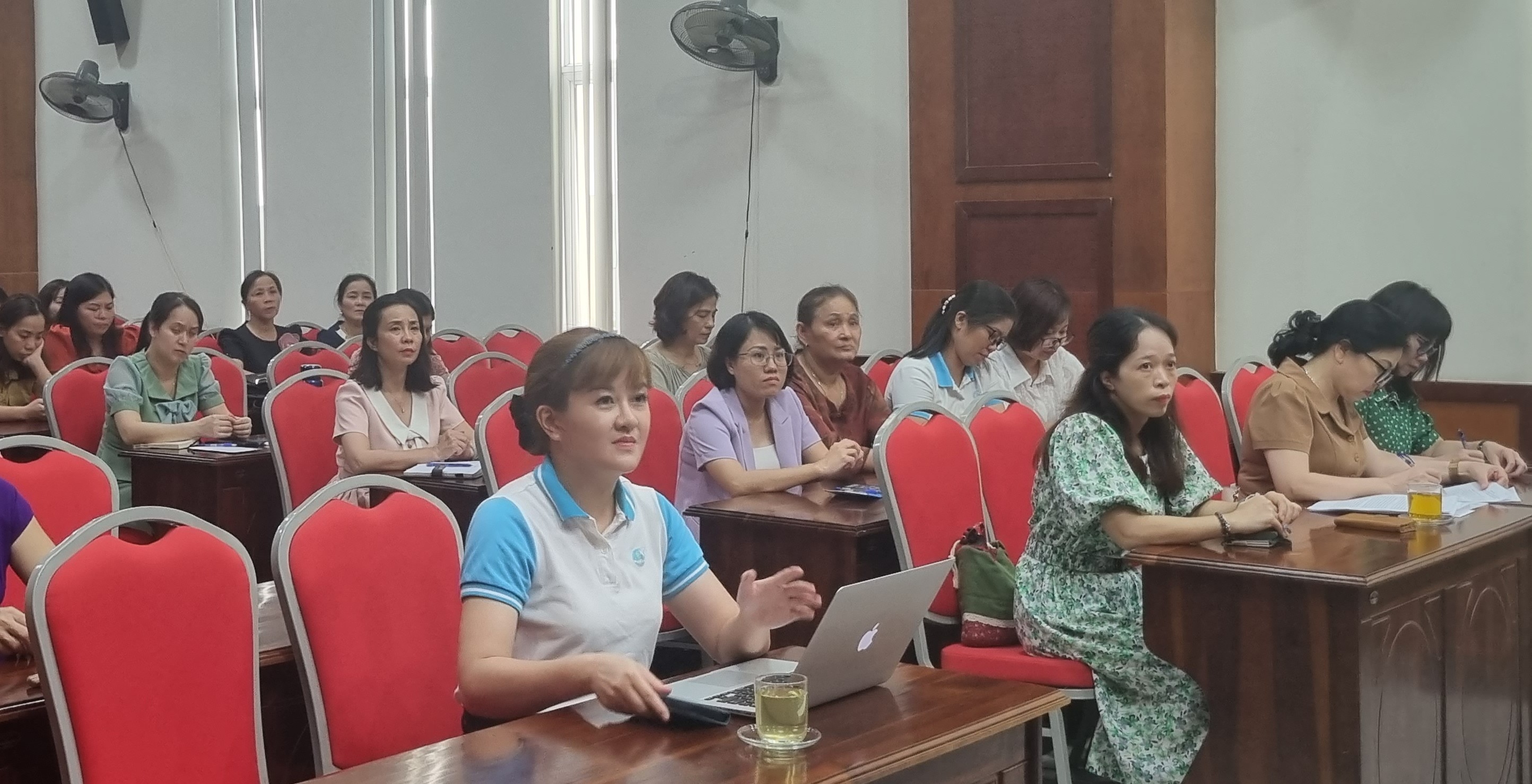 Nâng cao kiến thức thực hiện quy tắc ứng xử văn minh nơi danh lam thắng cảnh - ảnh 2