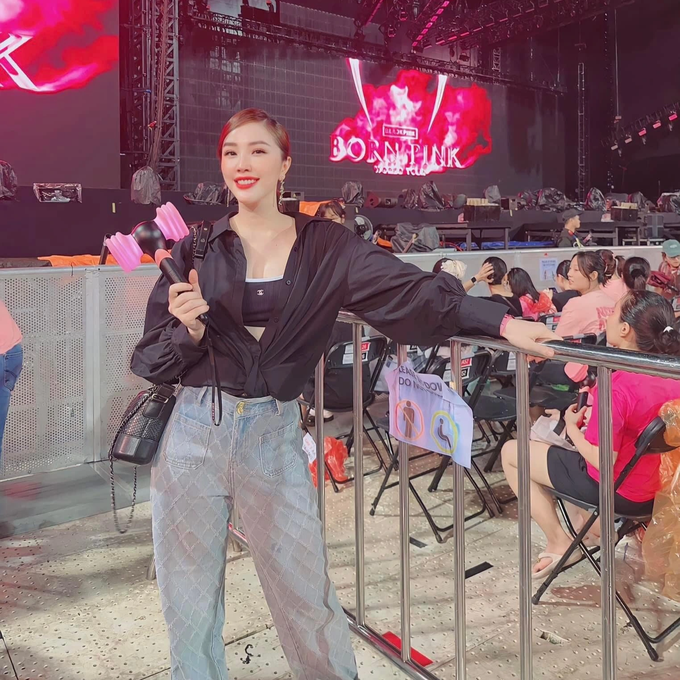 Dàn sao Việt góp mặt xem show của BlackPink - ảnh 2