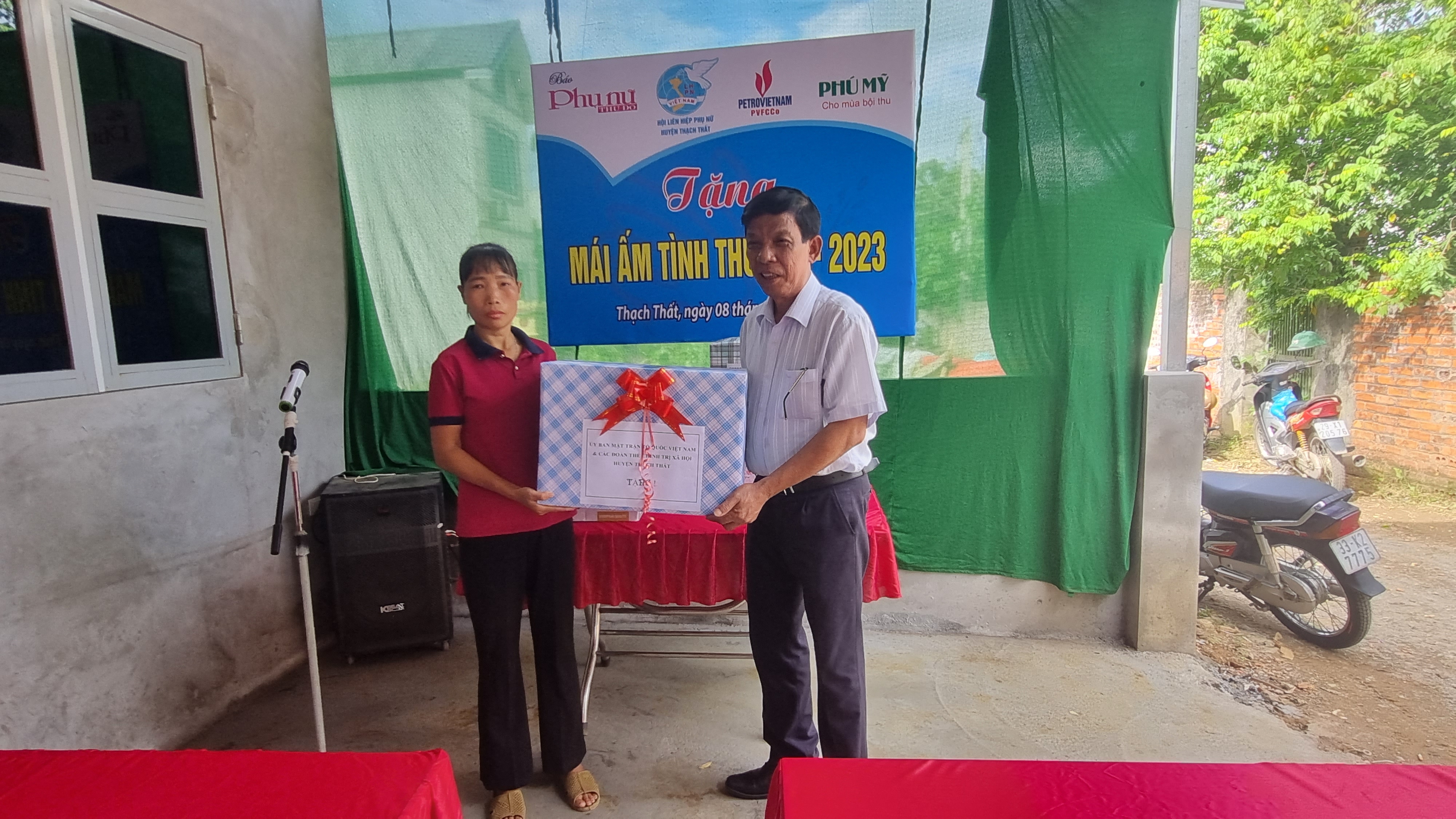 Bàn giao “Mái ấm tình thương” cho hội viên phụ nữ có hoàn cảnh khó khăn - ảnh 6