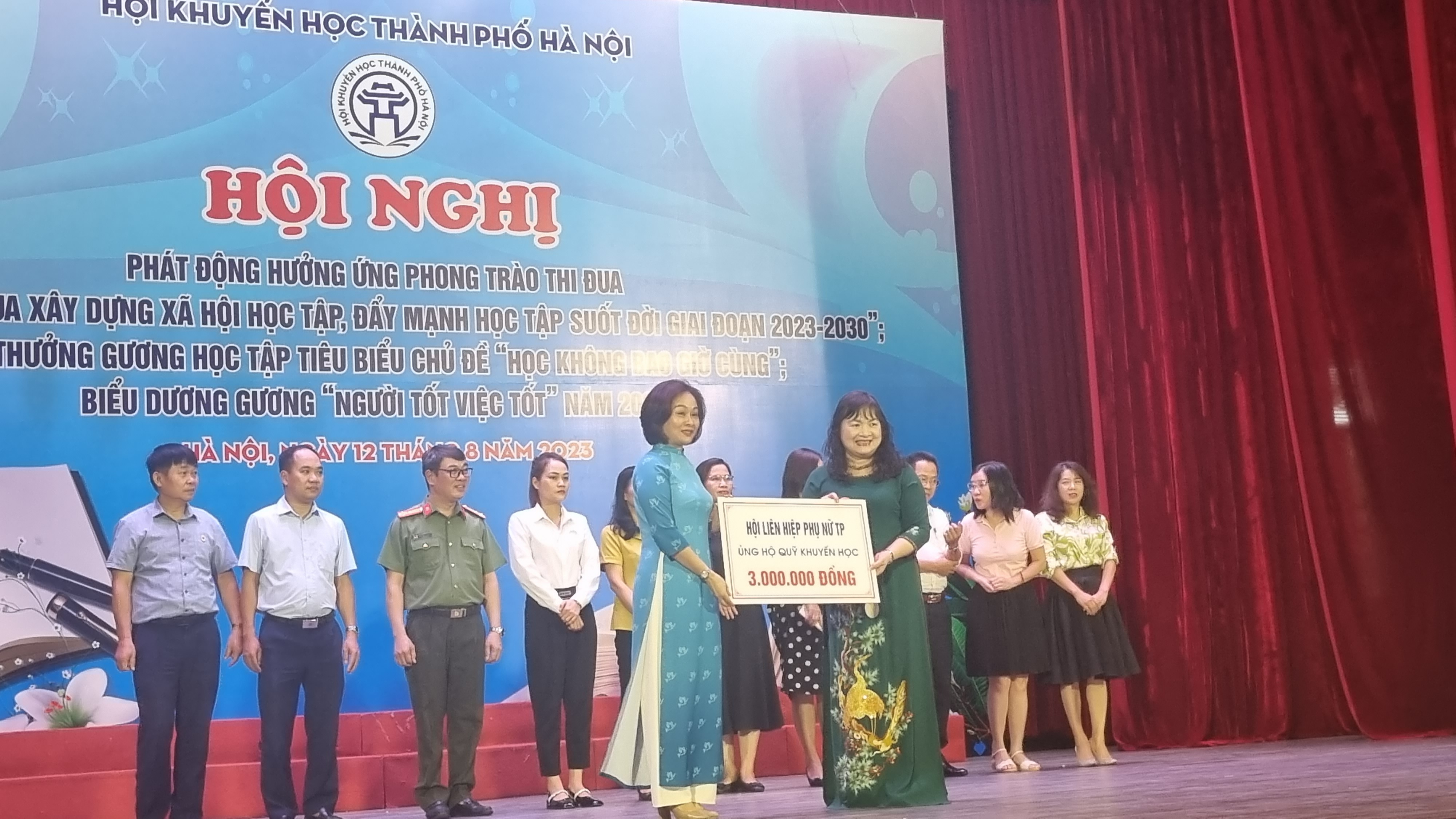 Phát động thi đua, đẩy mạnh học tập suốt đời - ảnh 5
