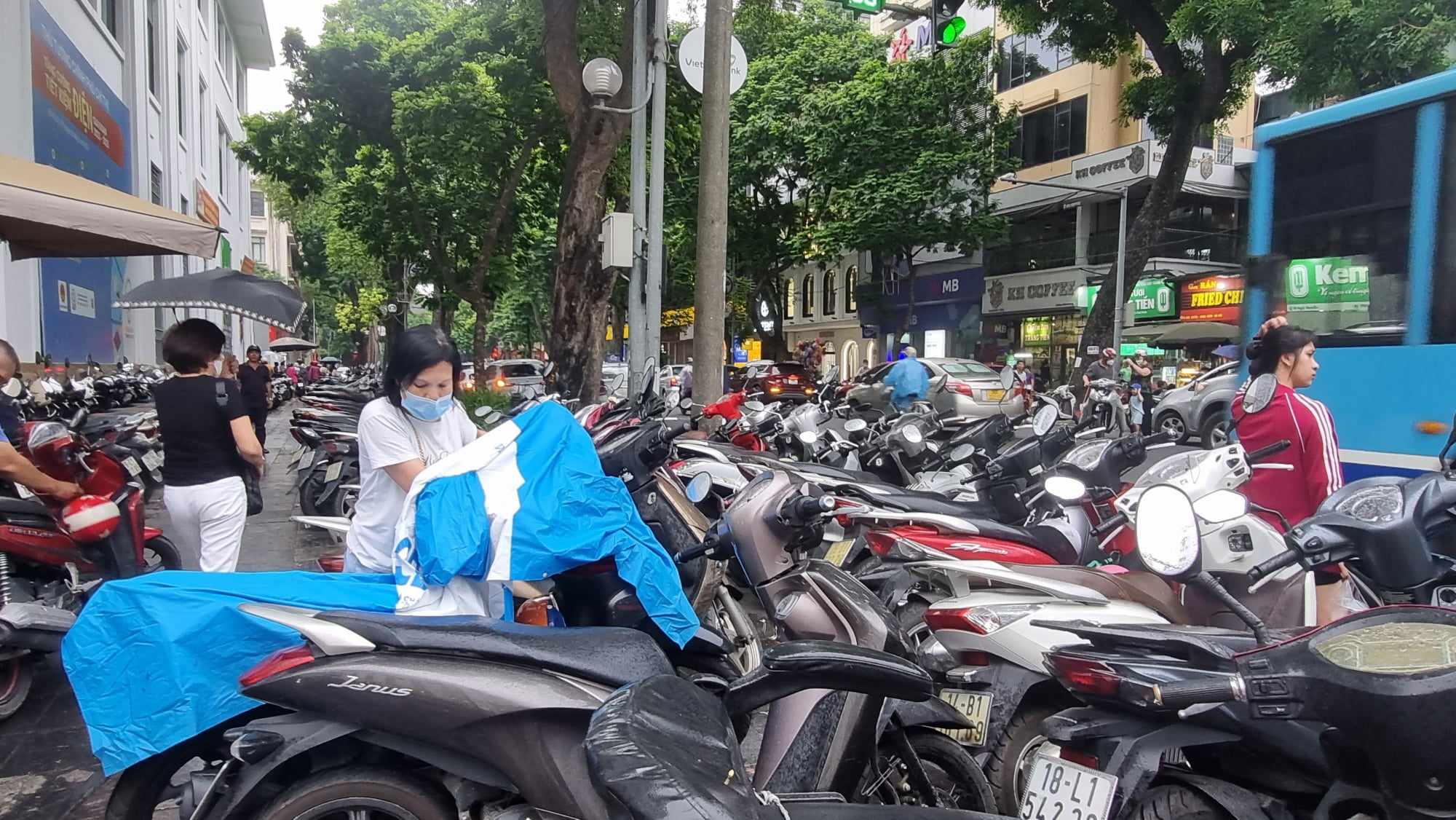 Ngày thứ 3 kỳ nghỉ lễ Quốc khánh, thời tiết mát mẻ cho mọi người đi chơi - ảnh 6