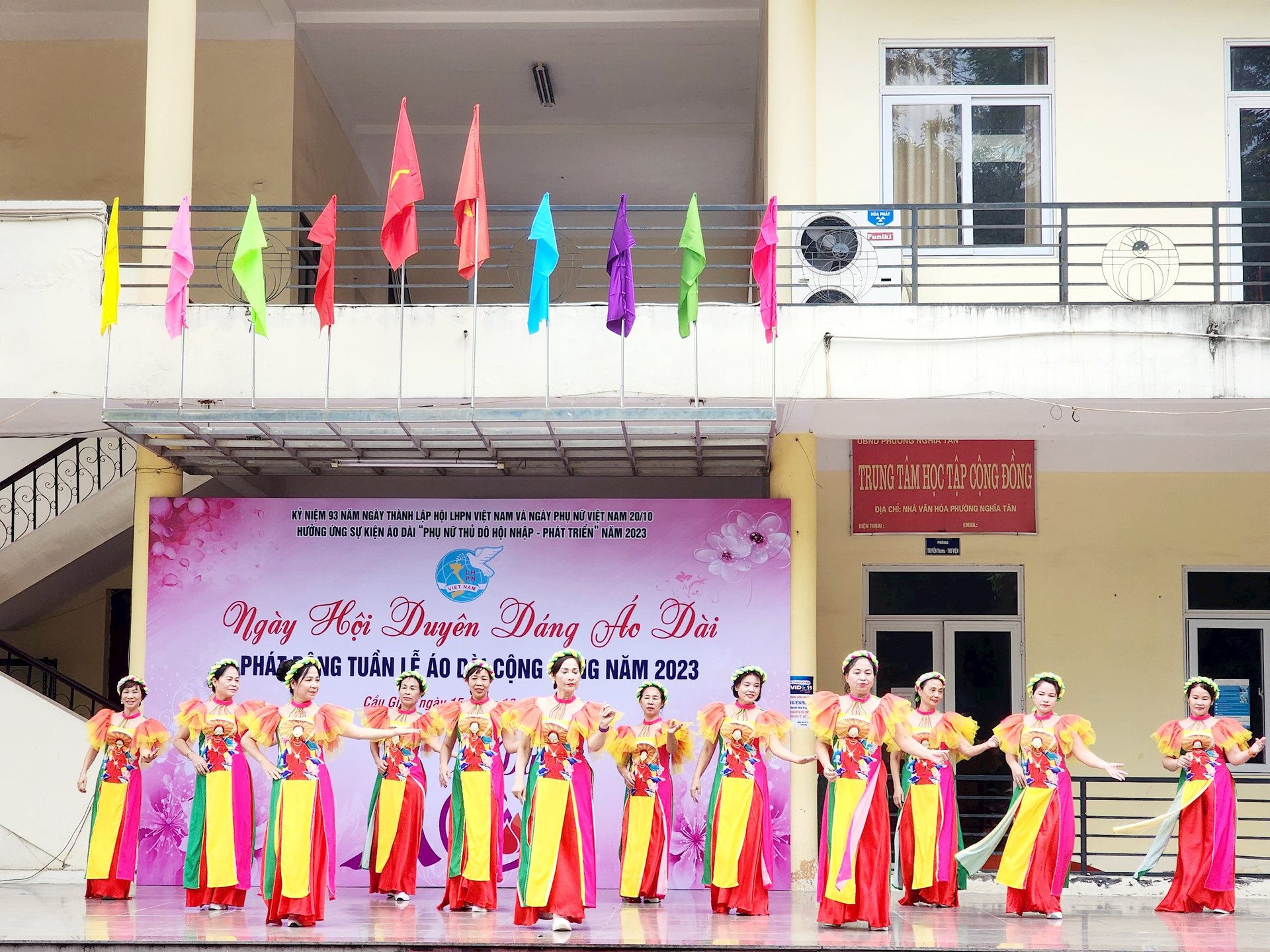 Cầu Giấy: Sôi nổi Ngày hội “Duyên dáng áo dài” - ảnh 3