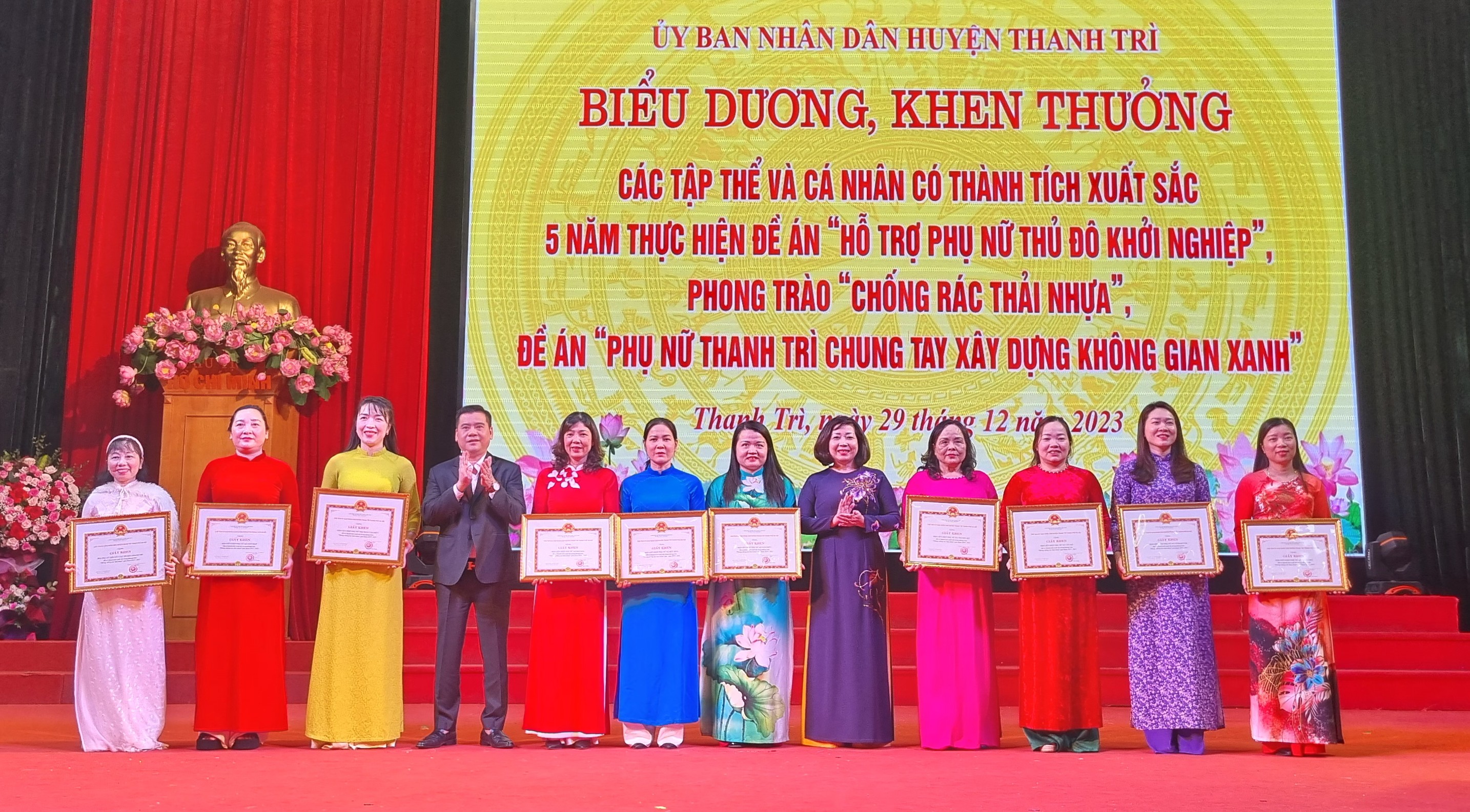 Thanh Trì: Trên 200 lượt hội viên phụ nữ được khen thưởng - ảnh 3