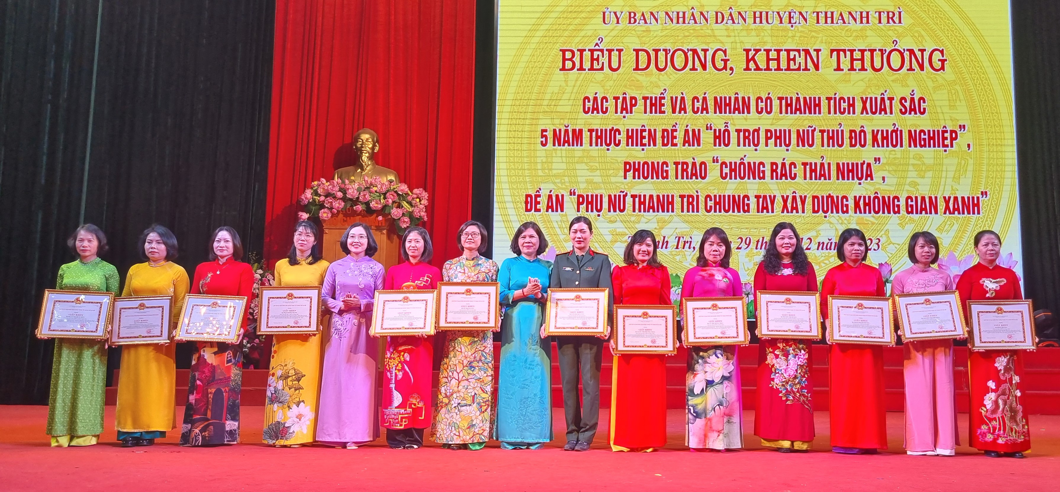 Thanh Trì: Trên 200 lượt hội viên phụ nữ được khen thưởng - ảnh 5