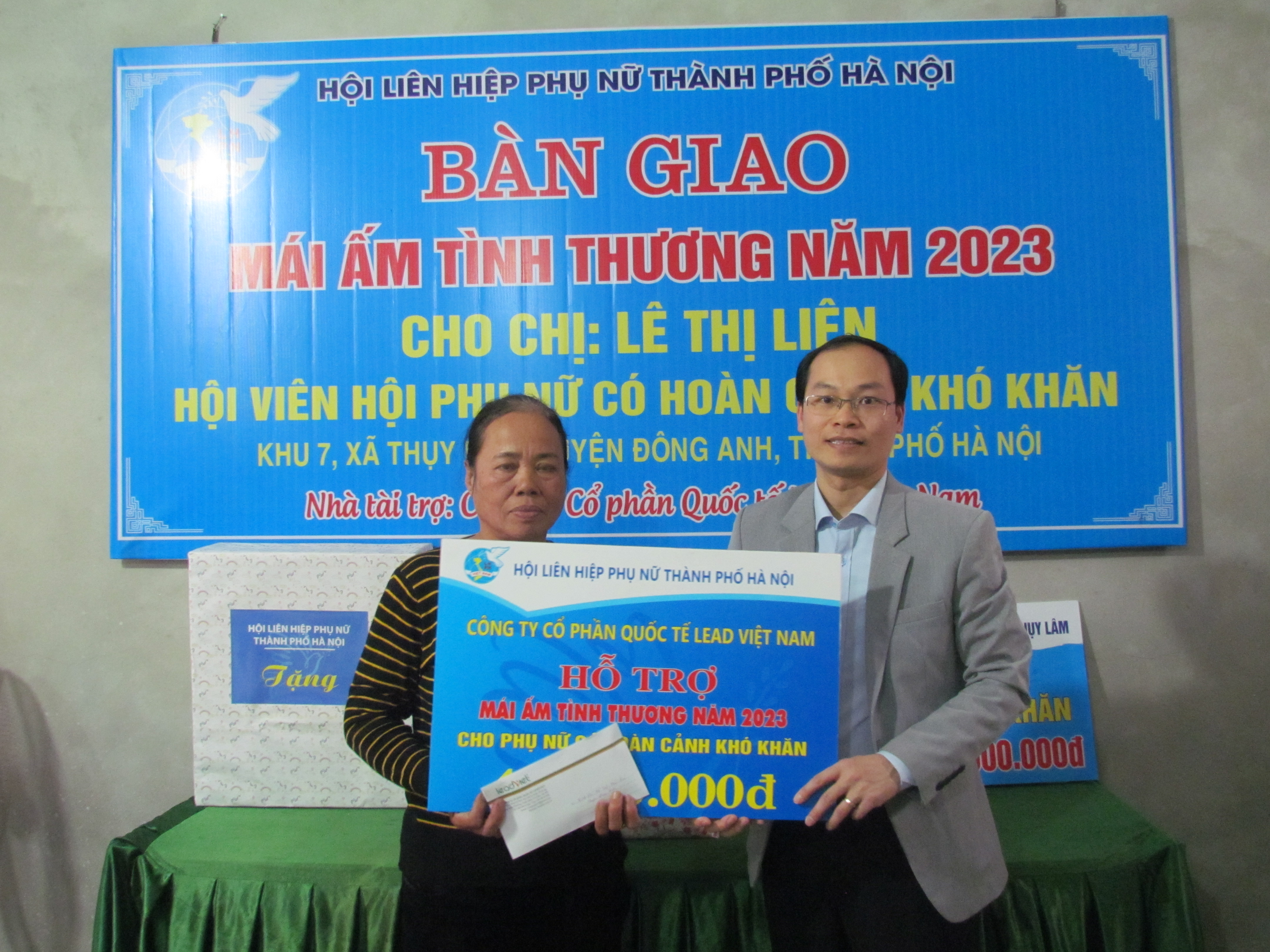 Trao kinh phí hỗ trợ xây dựng “Mái ấm tình thương” cho hội viên phụ nữ có hoàn cảnh khó khăn - ảnh 5