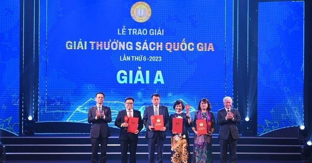 Trao 2 giải A tại Giải thưởng Sách Quốc gia lần thứ 6 - ảnh 1