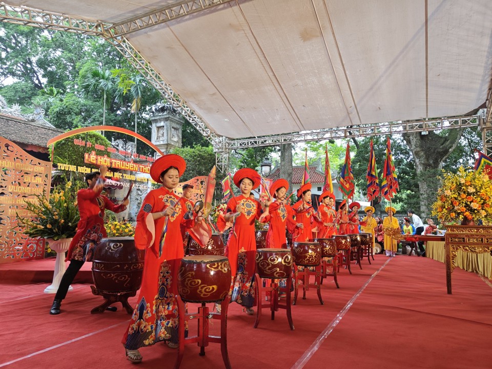 Quận Ba Đình thực hiện Bộ tiêu chí về xây dựng môi trường văn hóa trong lễ hội - ảnh 1