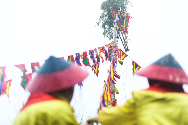 Hàng vạn du khách đến Hoàng thành Thăng Long dịp Xuân Giáp Thìn - ảnh 3