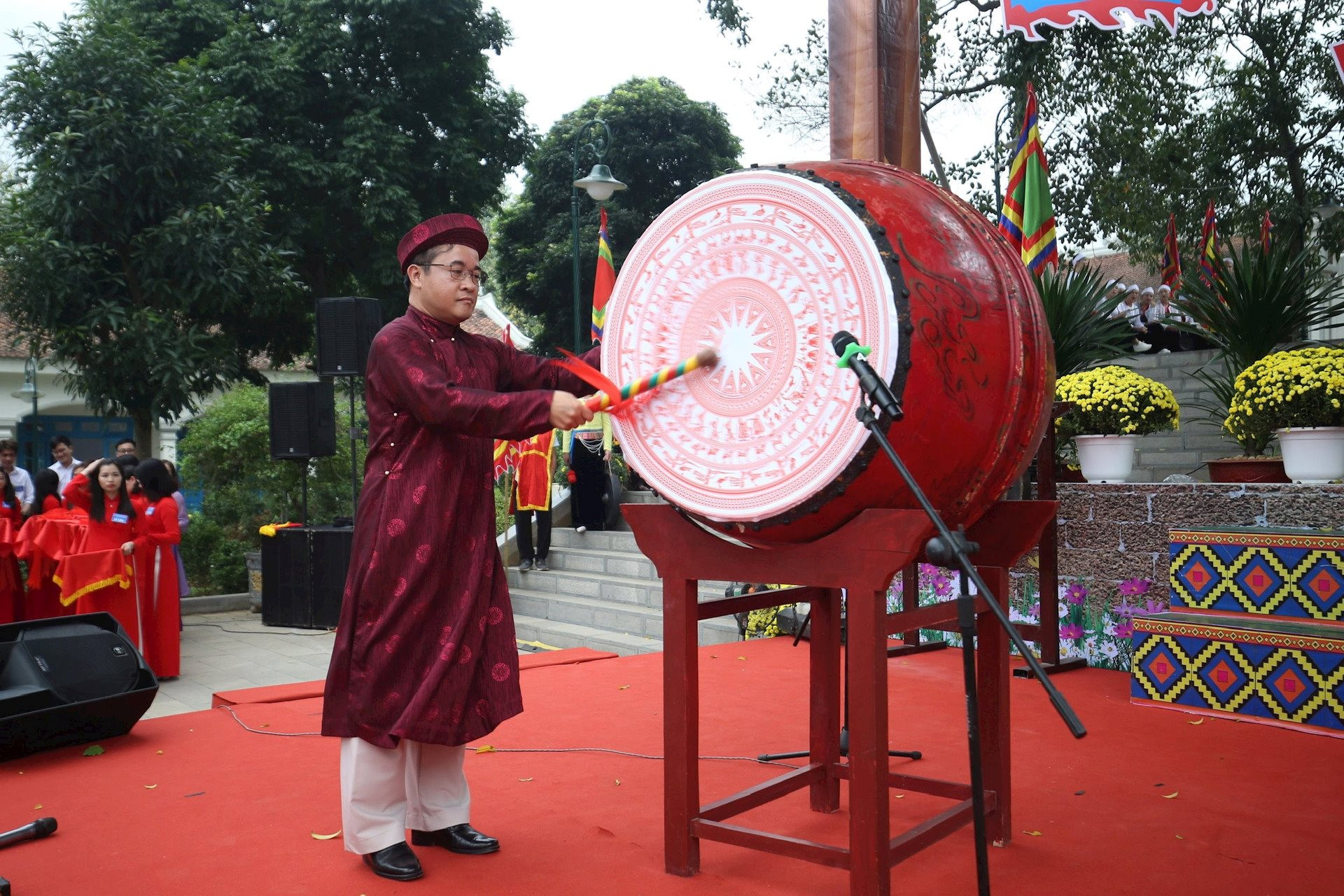 Khai mạc Lễ hội Tản Viên Sơn Thánh và năm du lịch huyện Ba Vì - ảnh 2