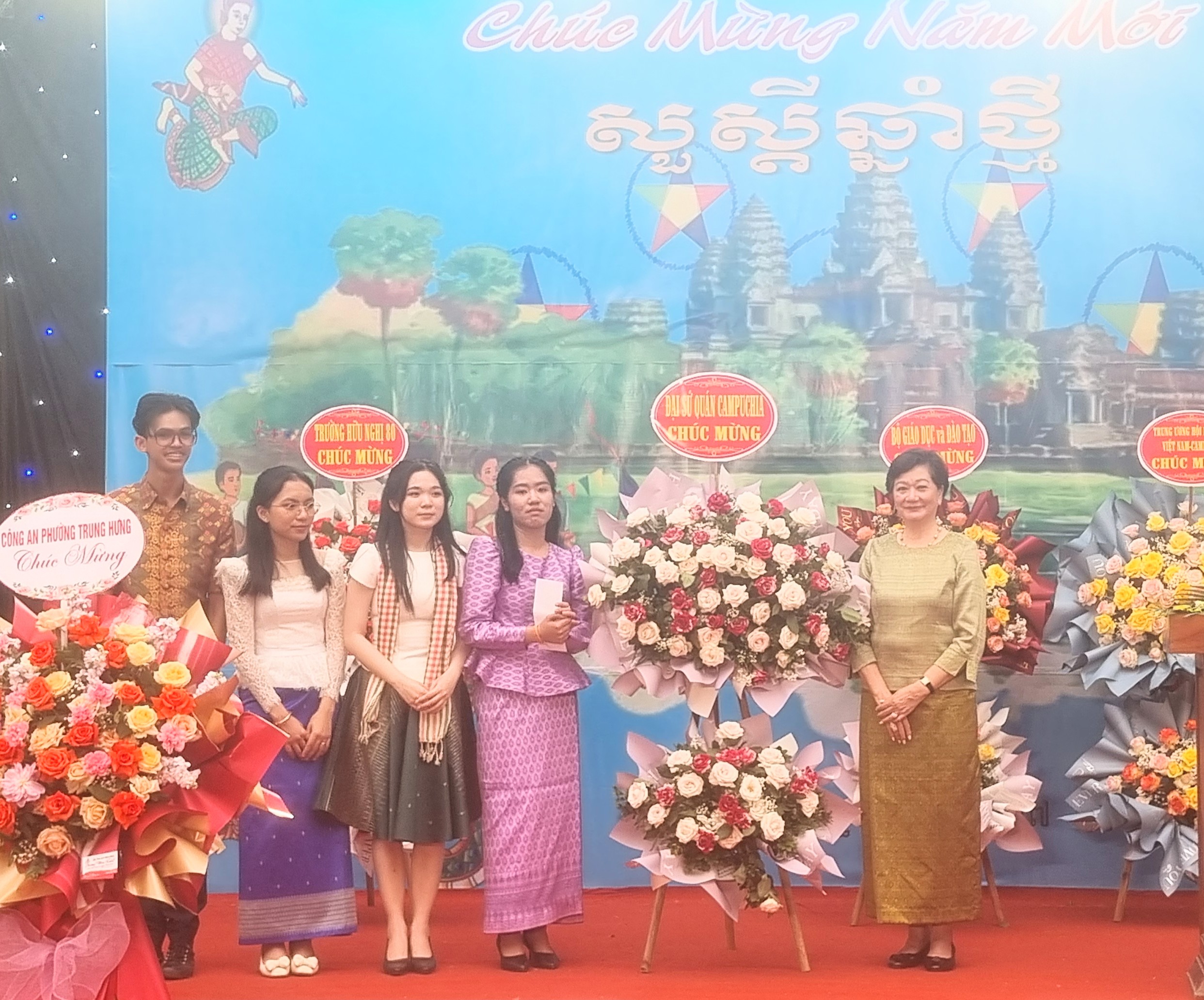 Lãnh đạo Hội LHPN Hà Nội chúc Tết cổ truyền Chôl Chnăm Thmây - ảnh 1