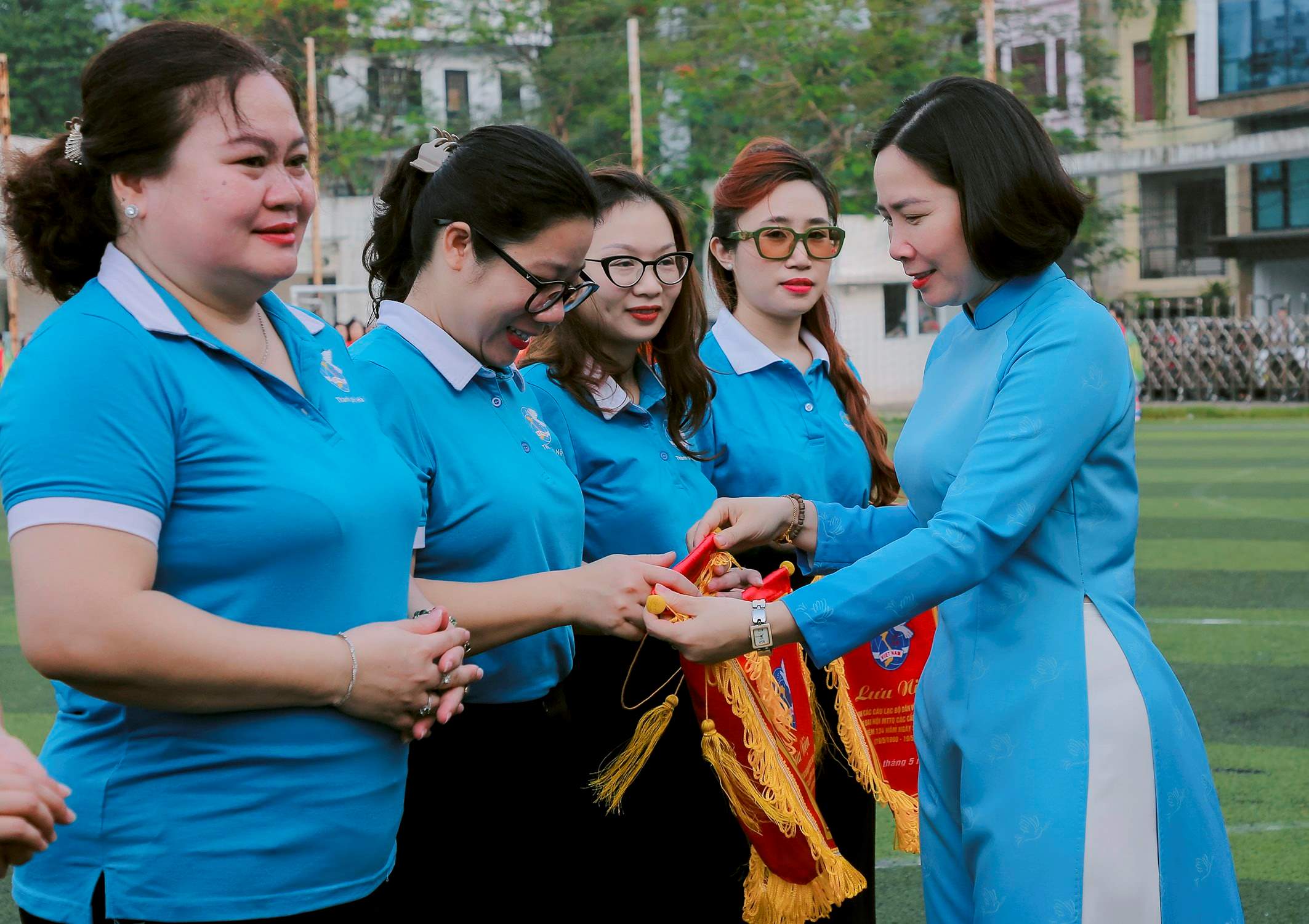 Liên hoan các đội dân vũ, khiêu vũ thể thao chào mừng kỷ niệm 70 năm ngày Giải phóng Thủ đô - ảnh 1