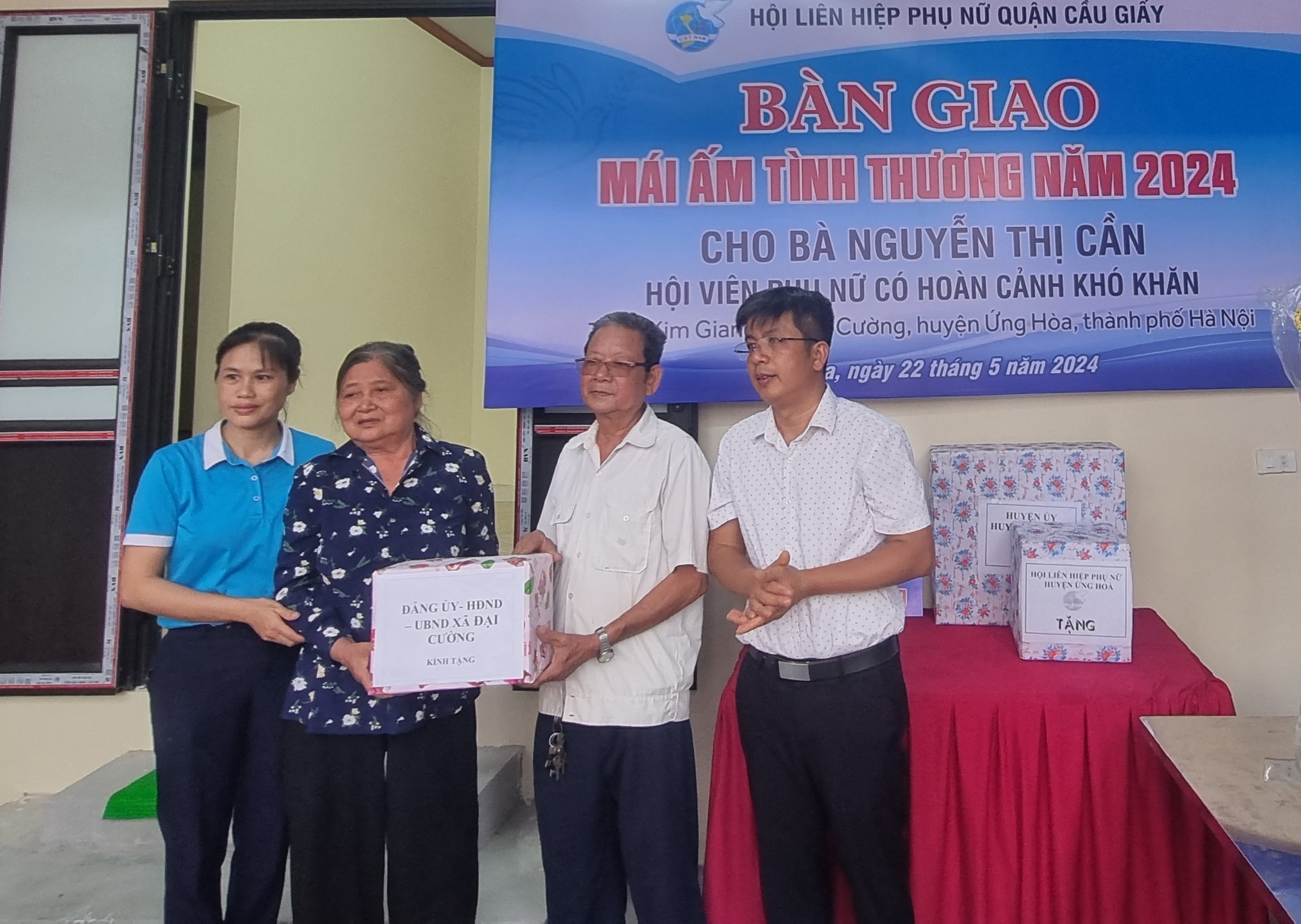 Hội LHPN quận Cầu Giấy Giấy bàn giao “Mái ấm tình thương“ - ảnh 6