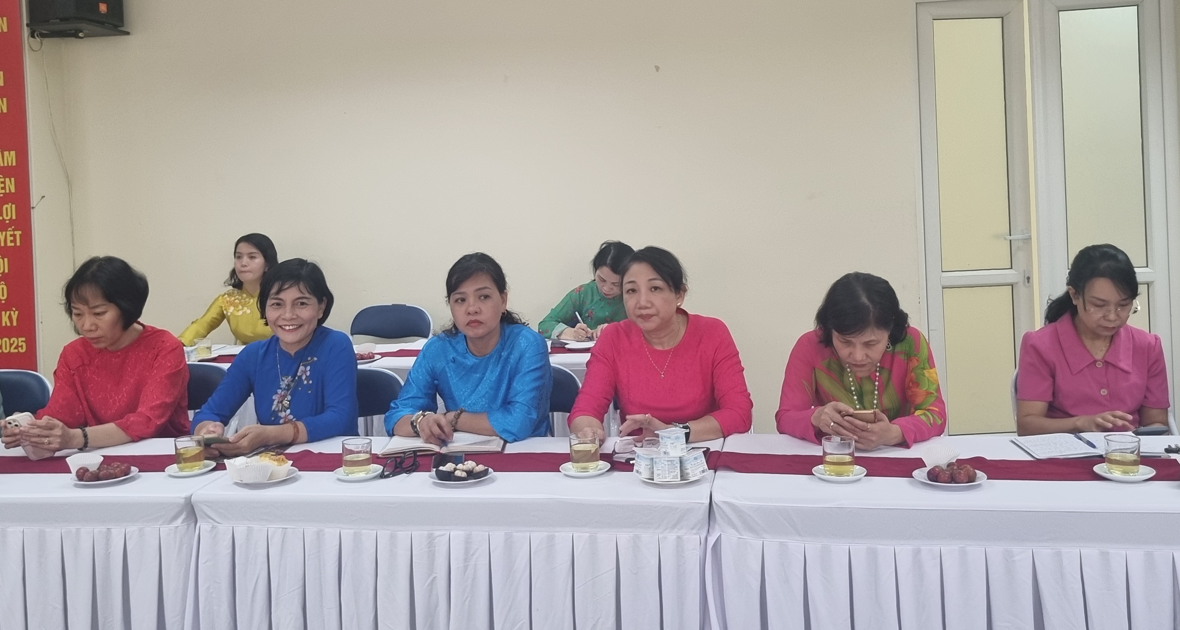 Hội LHPN Hà Bà Trưng: Quyết tâm hoàn thành và vượt chỉ tiêu Nghị quyết đại hội các cấp đề ra - ảnh 6