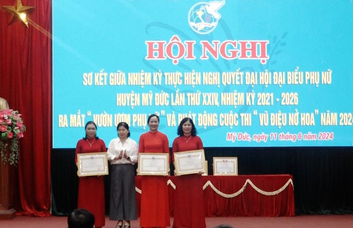 Hội LHPN huyện Mỹ Đức phấn đấu hoàn thành mục tiêu đại hội phụ nữ các cấp đề ra - ảnh 2