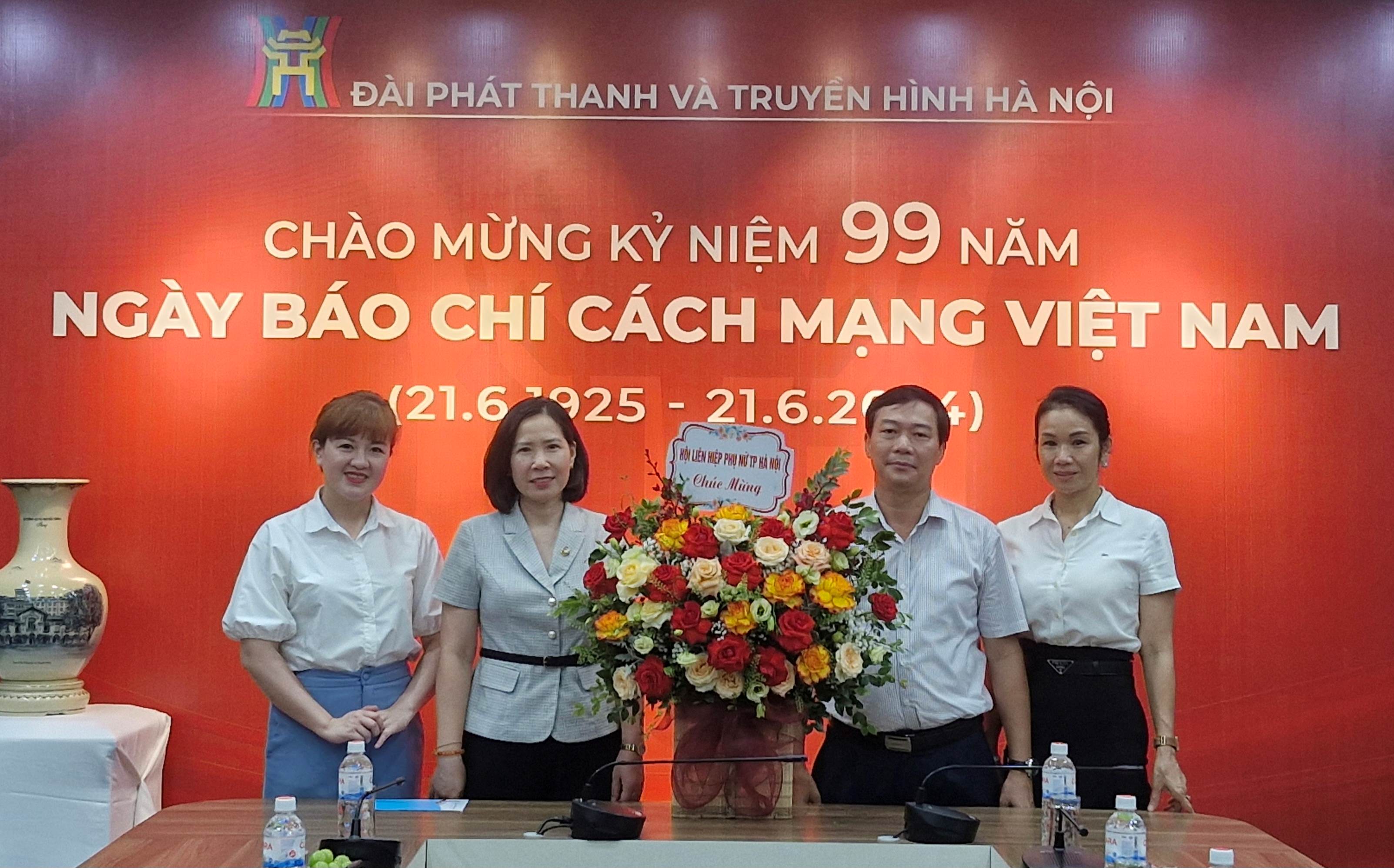 Lãnh đạo Hội LHPN Hà Nội đi thăm, chúc mừng nhân kỷ niệm 99 năm ngày Báo chí cách mạng Việt Nam - ảnh 1