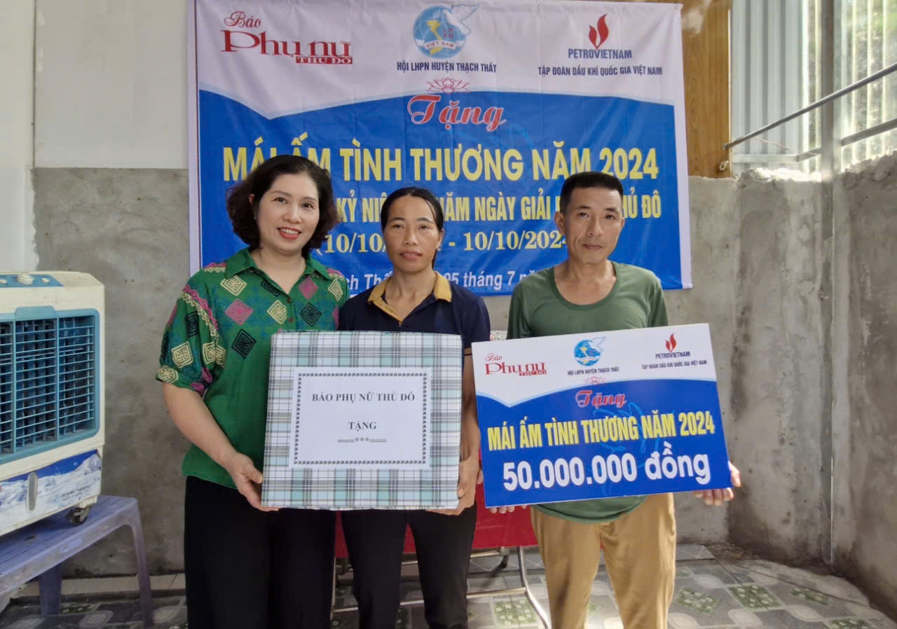 Báo PNTĐ trao kinh phí hỗ trợ xây “Mái ấm tình thương“ - ảnh 2