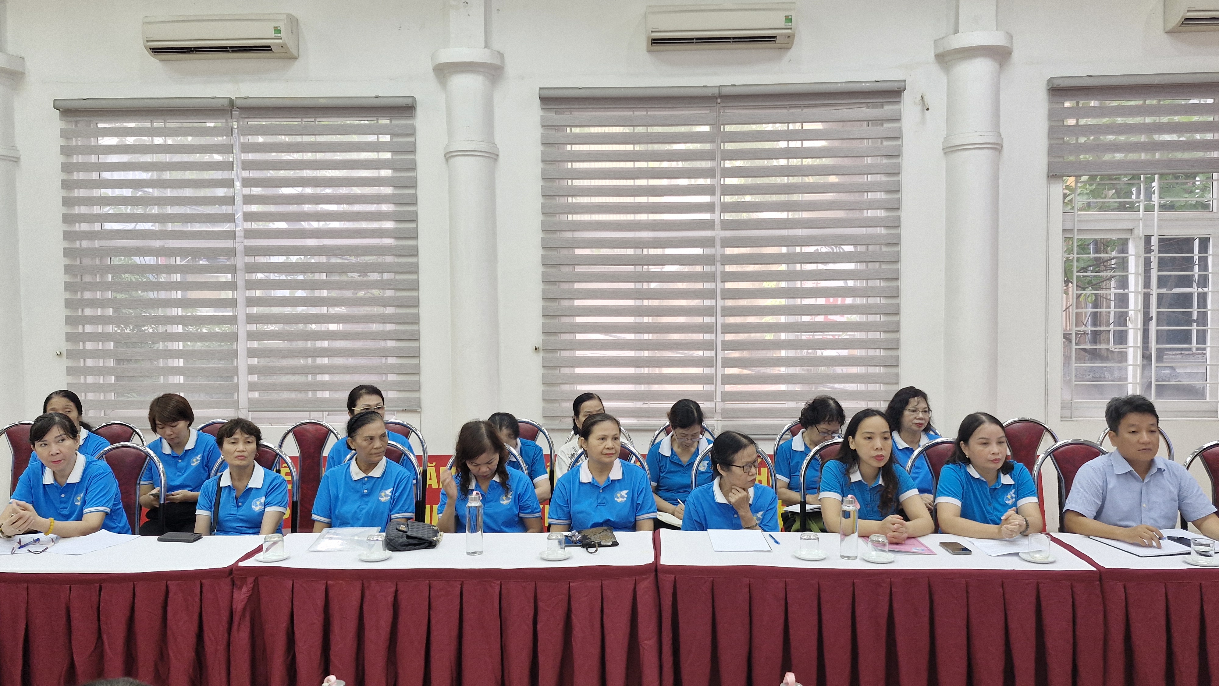 Nhiều hình thức phong phú phát hành báo Hội - ảnh 2