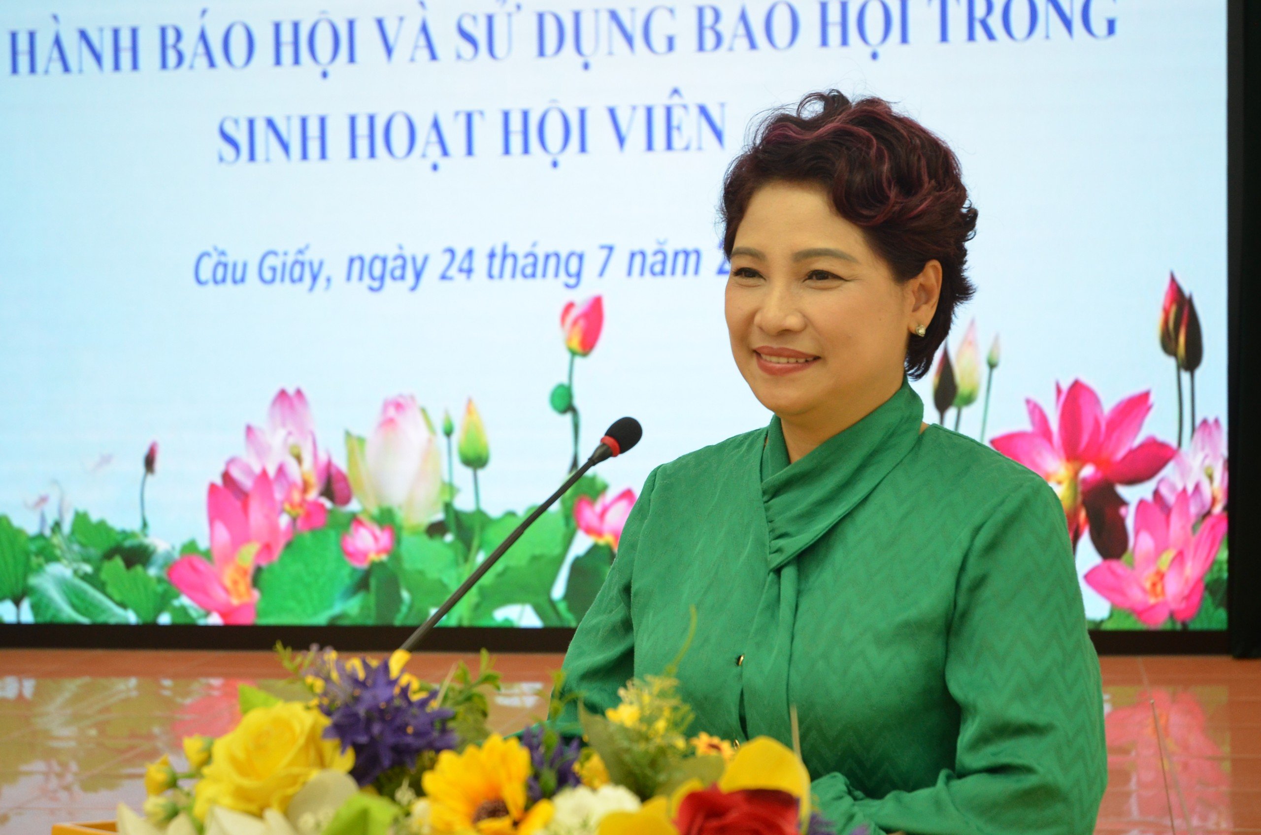 Nhiều hình thức phong phú phát hành báo Hội - ảnh 4