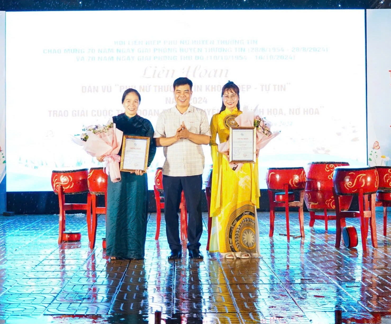 Liên hoan dân vũ “Phụ nữ Thường Tín khoẻ - đẹp - tự tin” - ảnh 4