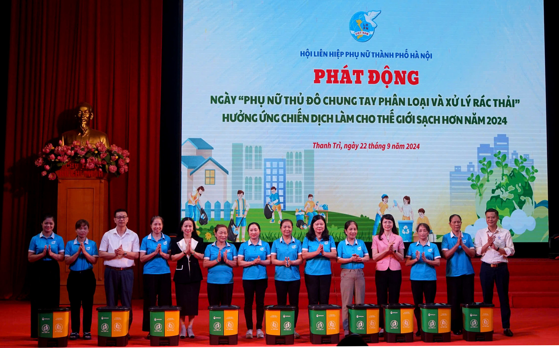 Phụ nữ Thủ đô chung tay phân loại và xử lý rác thải - ảnh 4