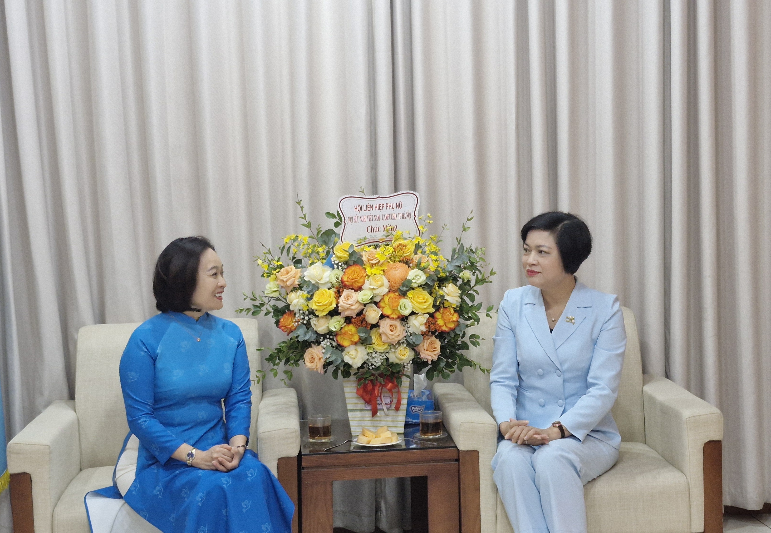 Thăm, chúc mừng ngày truyền thống Liên hiệp các tổ chức hữu nghị Thành phố - ảnh 2