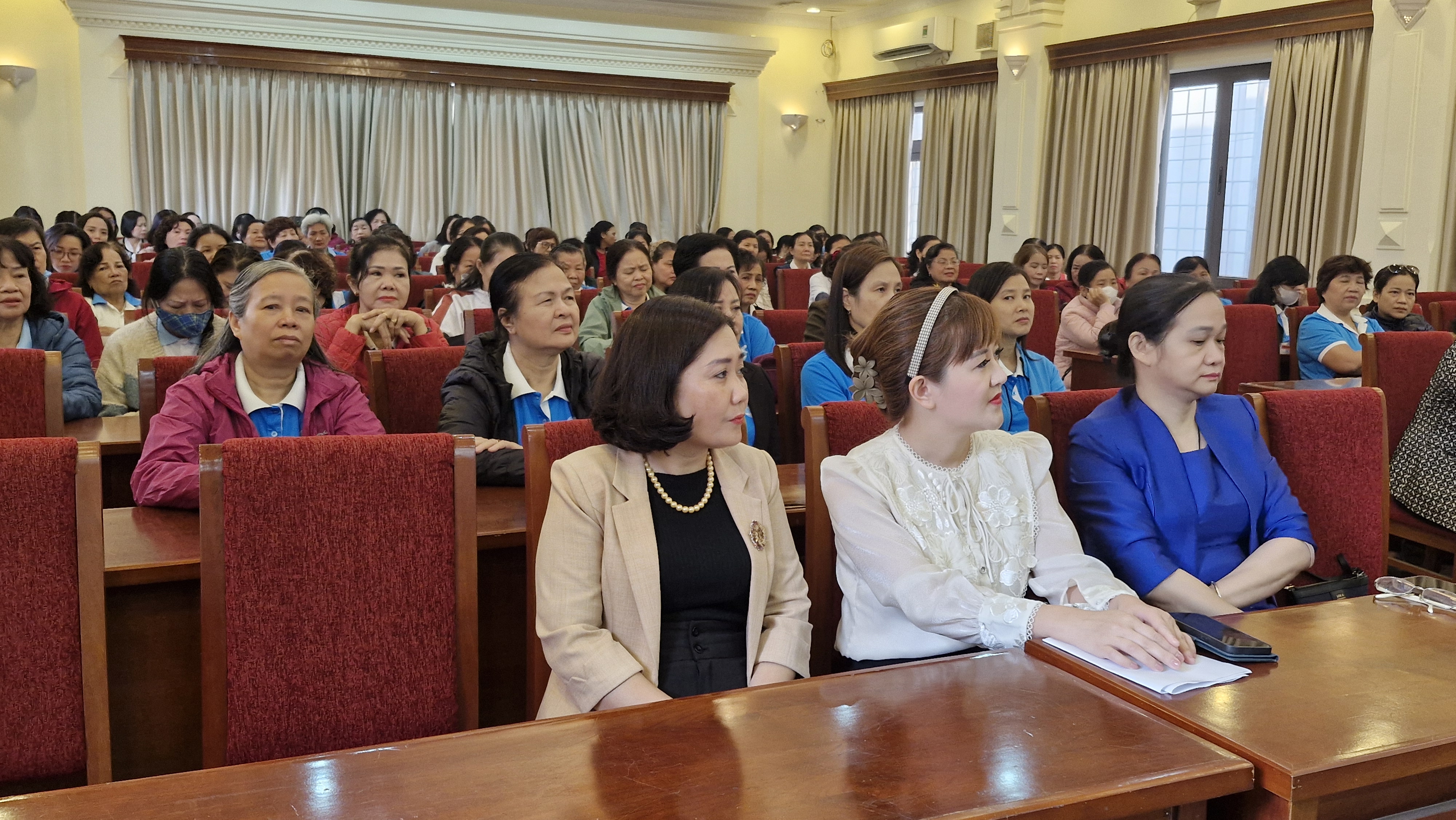 Phụ nữ Thủ đô hưởng ứng Tháng hành động quốc gia phòng, chống HIV/AIDS - ảnh 1