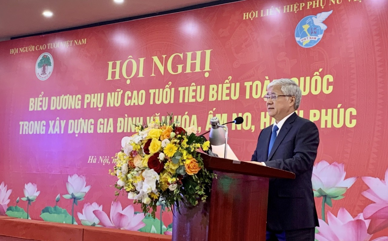 Biểu dương 291 phụ nữ cao tuổi tiêu biểu toàn quốc - ảnh 1